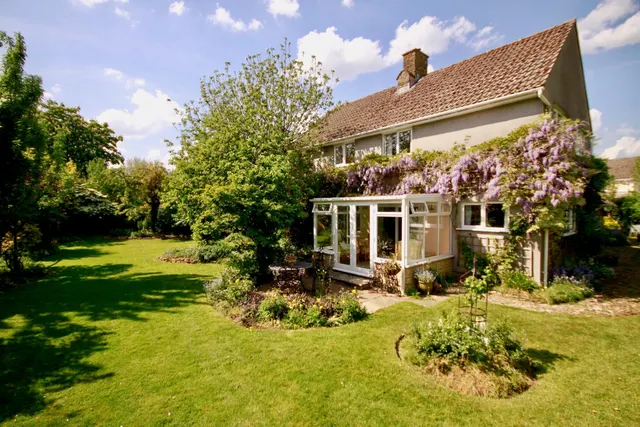 Hankerton, Malmesbury, SN16, photo 1
