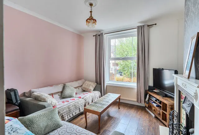Photo 2 — Poplar Road, Gloucestershire, Warmley, BS30 5JU