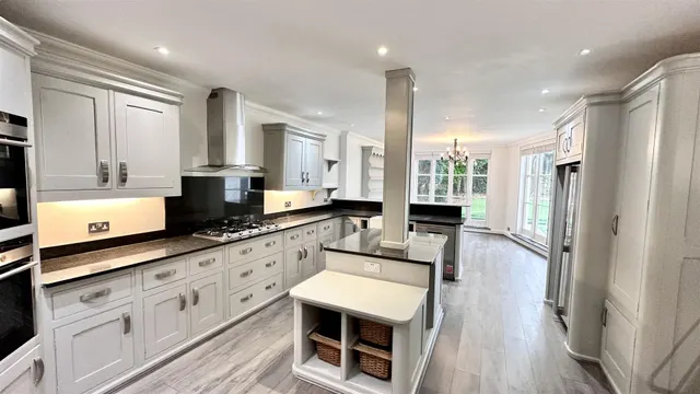 Photo 2 — Grove End Road, St John's Wood, London, NW8 9LB