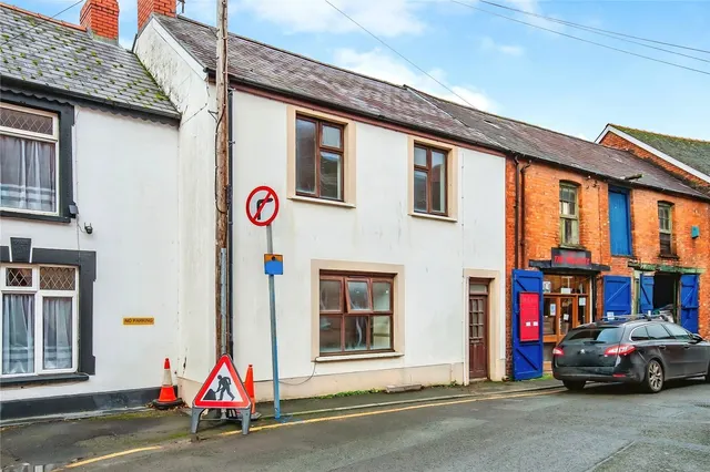 Queens Terrace, Cardigan, SA43, photo 2