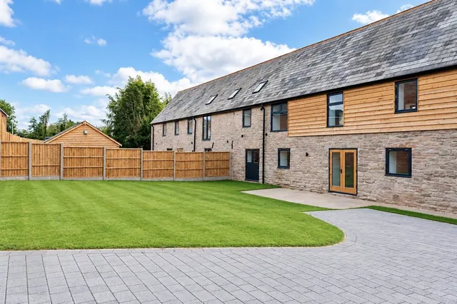 Holmer House Close, Holmer, HR4, photo 3