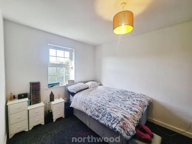 Brander Close, Balby, DN4, photo 3