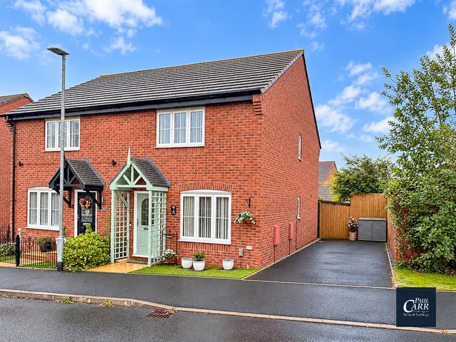 Austin Avenue, Streethay, WS13, photo 1