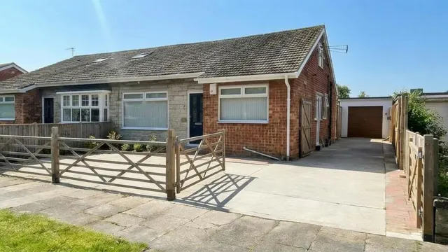 Cayton Drive, Billingham, TS22, photo 1