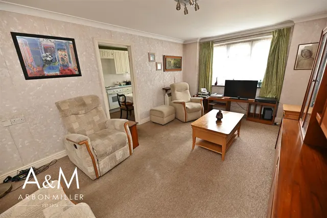 Photo 3 — Castleview Gardens, 120, Castleview Gardens, Ilford, Essex, IG13QA