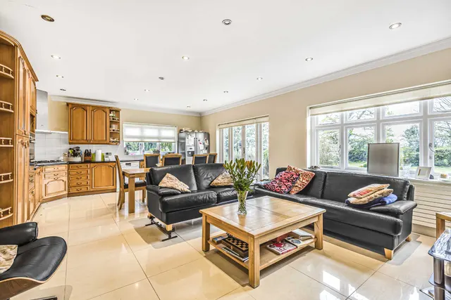 Photo 3 — Summerhouse Lane, Aldenham, Hertfordshire, WD25 8DU