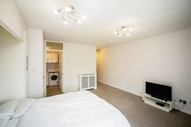 Milton Road, Swanscombe, DA10, photo 3