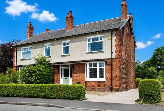 Moor Lane, SK9, photo 1