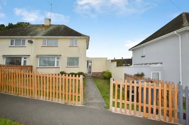 Torridge Avenue, Torquay, TQ2