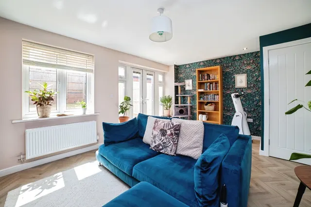 Lindhurst Way West, Mansfield, NG18, photo 3