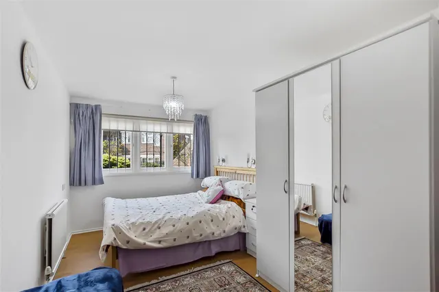 Cressfield Close, London, photo 1