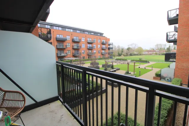 Palmer Court, Ashford, photo 3