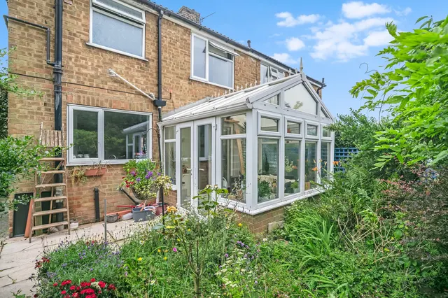 Grange Close, Ilkley, LS29, photo 1