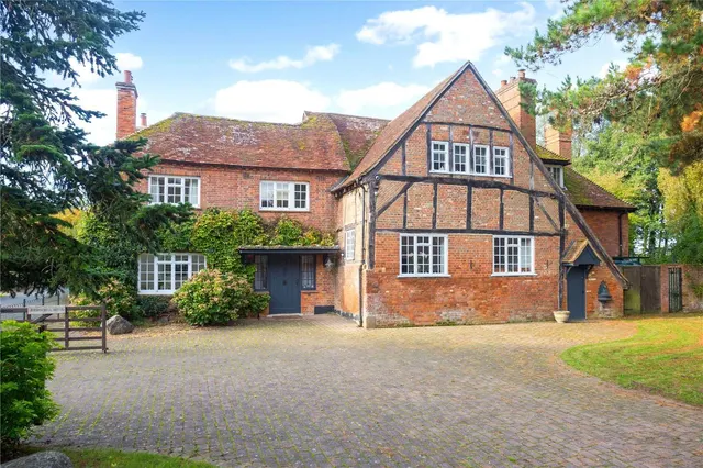 Photo 3 — Andwell, Hook, Hampshire, RG27 9PA