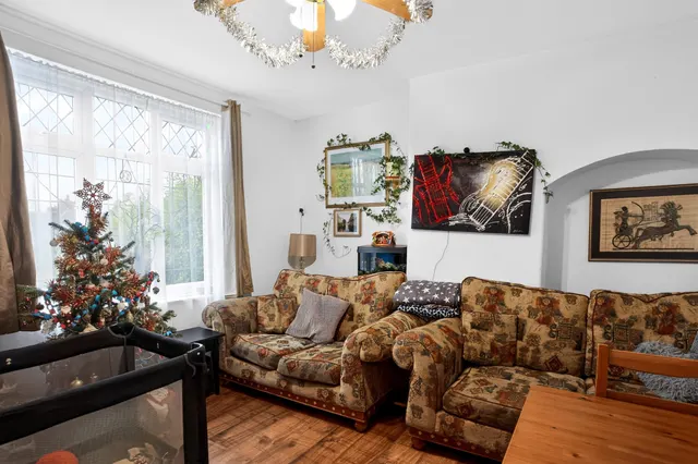 Downham Way, Bromley, BR1, photo 3