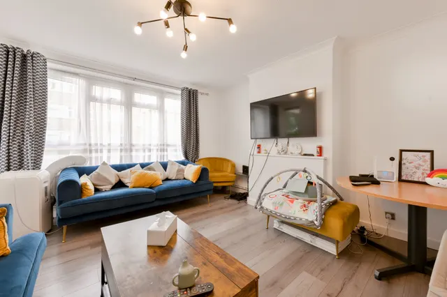 26 Beech Avenue, London, photo 1