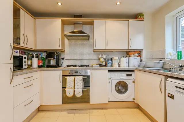 Photo 3 — Blackthorn Drive, Huddersfield, West Yorkshire, HD3