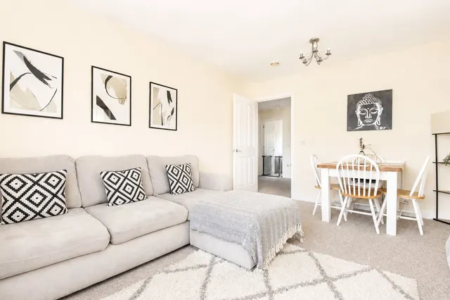 Royal Drive, Bordon, GU35, photo 3