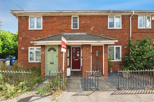 Crescent Court, Crescent Avenue, Grays, Essex, RM17, photo 1