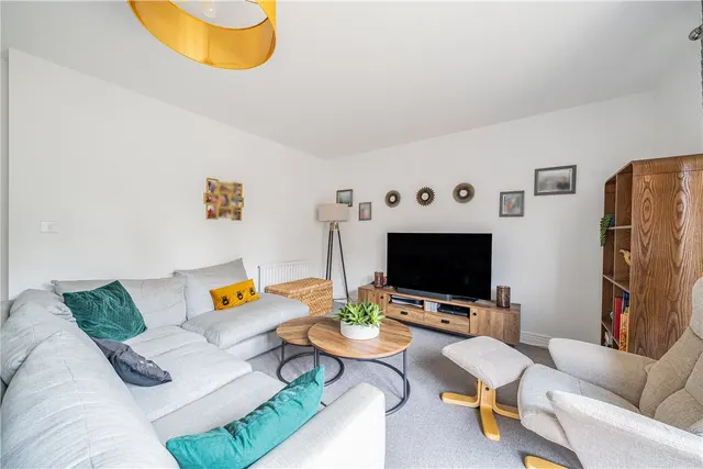Fearnley Close, Glebe Farm, MK17, photo 2