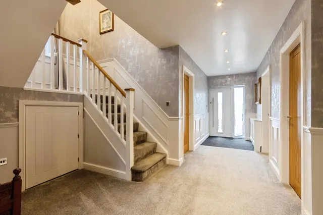 Cutsyke Avenue, Castleford, WF10, photo 2