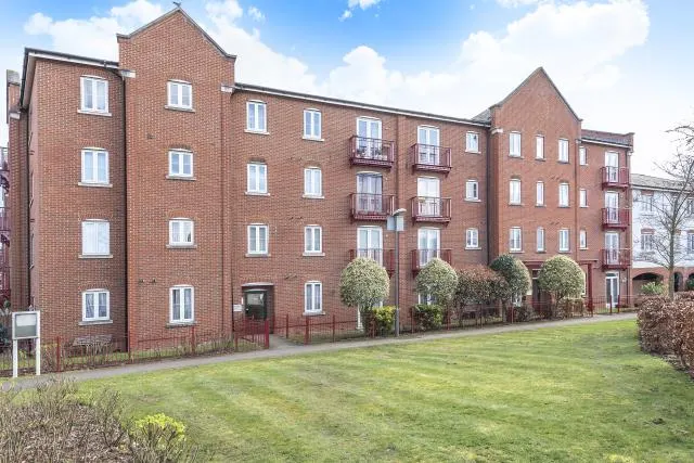 Coxhill Way, Aylesbury, HP21, photo 1