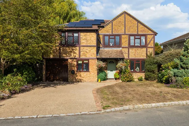 Dunlin Rise, Guildford, GU4, photo 1