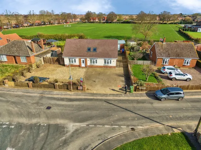 Church Road, Freiston, PE22, photo 3
