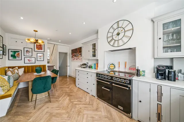 Gayville Road, London, SW11, photo 2