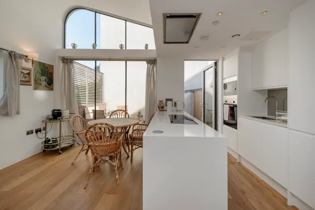 3 bedroom house, Princess Louise Walk, London, W10