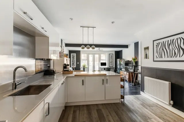 Photo 3 — Parsonage Road Horsham RH12