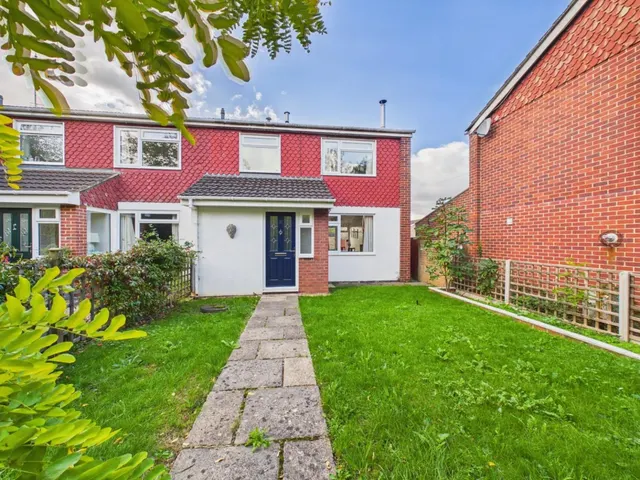 Russet Close, Olveston, BS35, photo 1