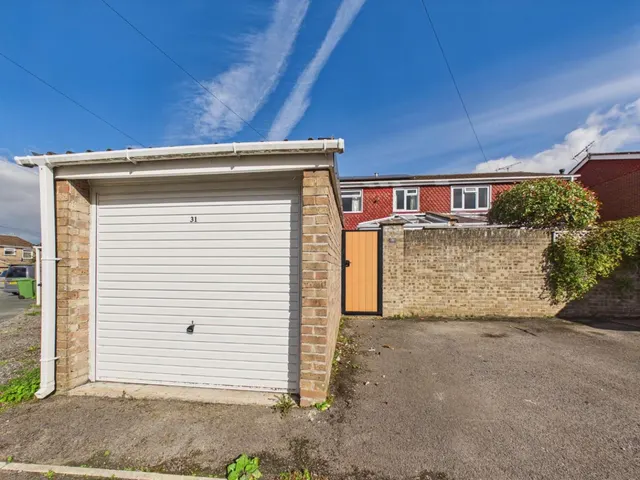 Russet Close, Olveston, BS35, photo 2