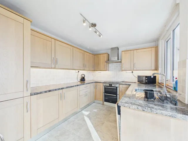 Russet Close, Olveston, BS35, photo 3