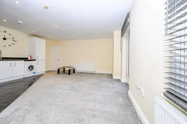 Catsbrook Road, Luton, LU3, photo 2