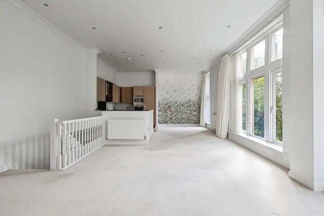 Dundreggan Gardens, Didsbury, M20, photo 3