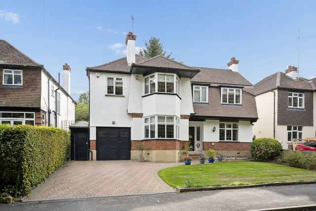 Moor Lane, Rickmansworth, WD3, photo 1