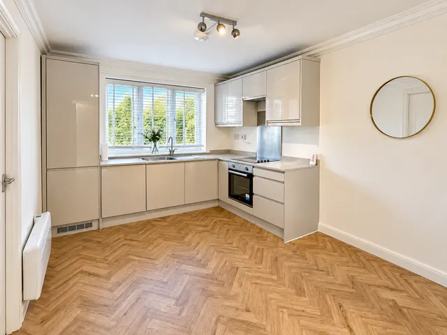 Waterville Drive, Vange, SS16, photo 1