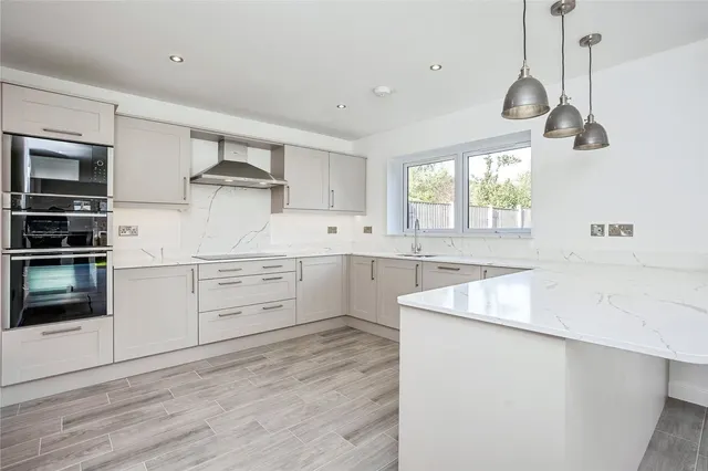 Inholms Gardens, Flintham, NG23, photo 2
