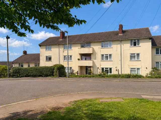 Queens Avenue, Portishead, BS20, photo 1