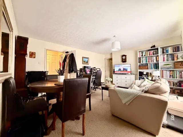 Queens Avenue, Portishead, BS20, photo 3