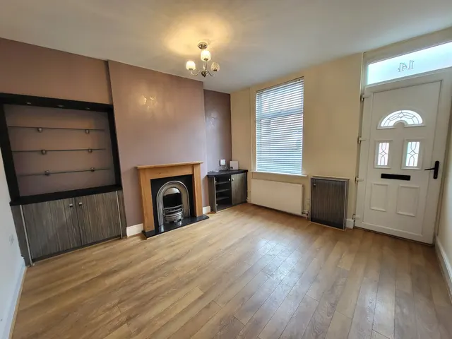 Harwood Street, Heaton Norris, SK4, photo 2