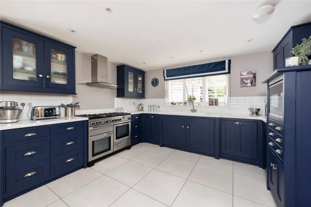 Green End Street, Aston Clinton, HP22, photo 2