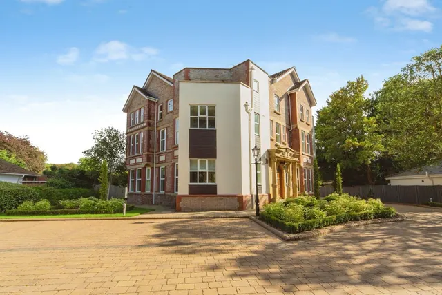 Victoria Road, Formby, L37, photo 1