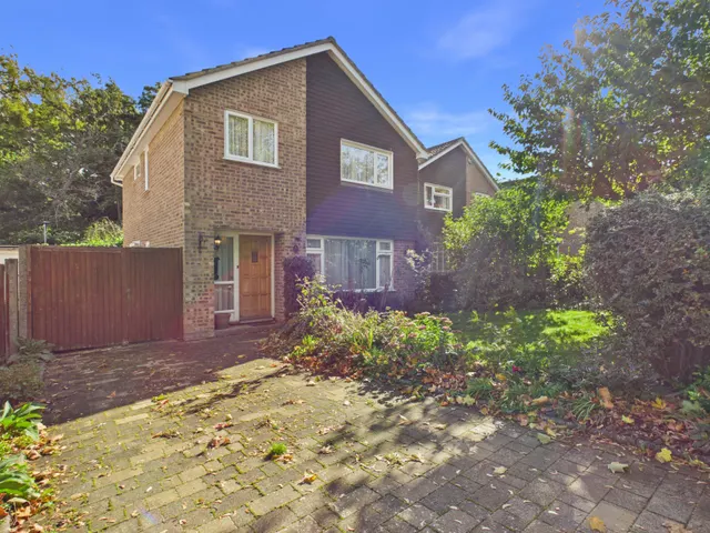 Tennyson Avenue, Hitchin, SG4, photo 1