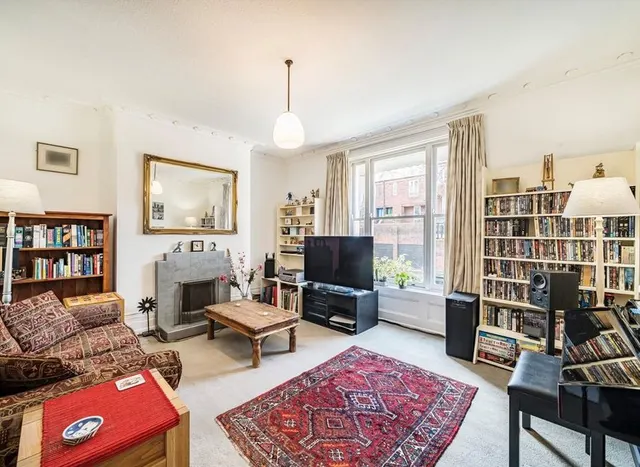 Photo 3 — Bedford Road, Clapham, SW4