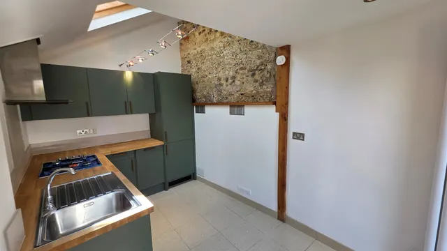 Cotmandene, Dorking, RH4, photo 3