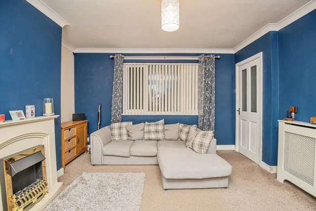 Photo 2 — Wheatley Hall Road, Doncaster, South Yorkshire, DN2