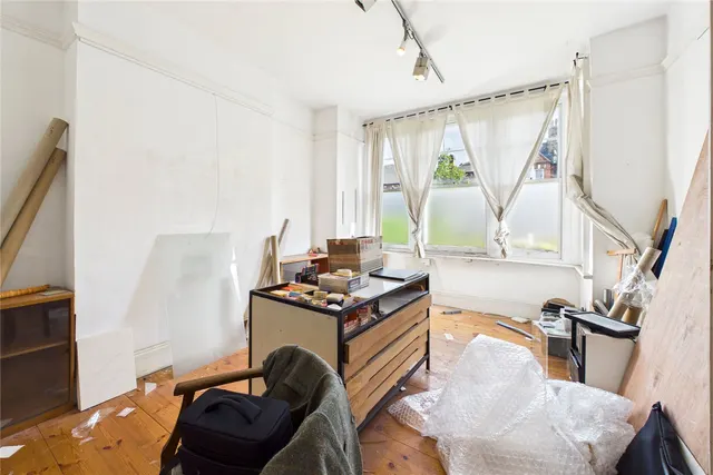 Photo 3 — Lanercost Road, London, SW2