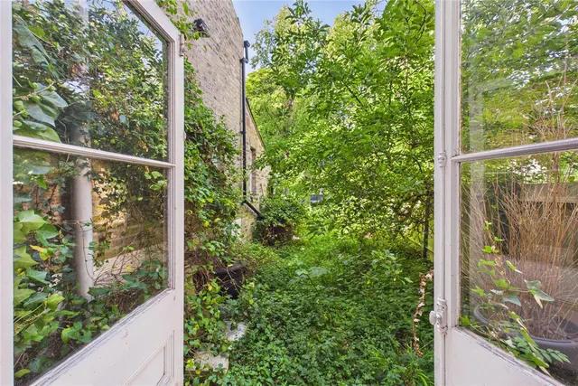 Lanercost Road, London, SW2, photo 1
